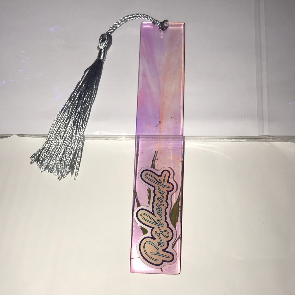 Custom epoxy multi color bookmark w/ Poshmark & my favorite leaf 🍁 New
